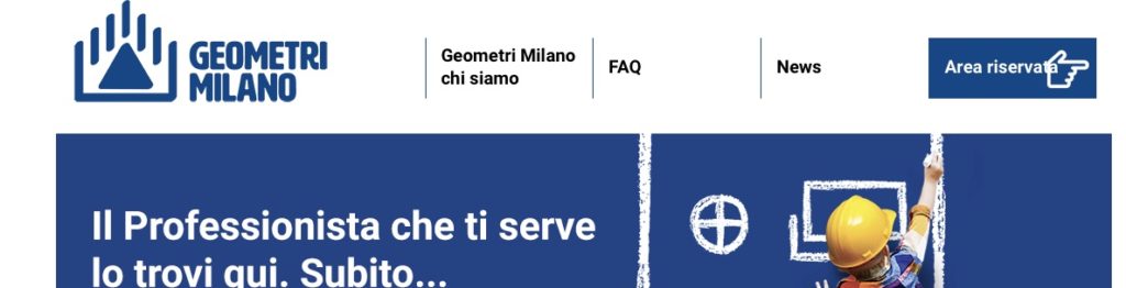 bambino che disegna con gesso bianco una casa scritte logo stilizzato duomo milano