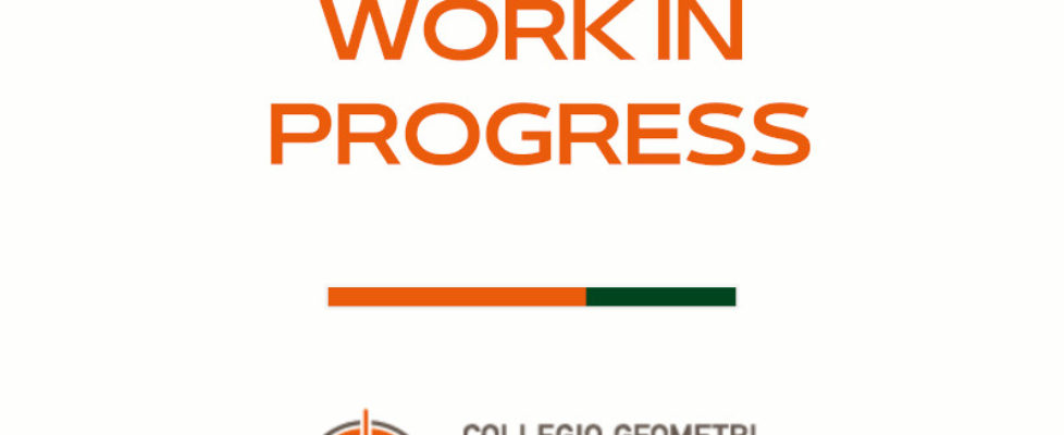 scritta work in progress barra arancio logo dell'ente con nome dell'ente collegio geometri e geometri laureati della provincia di milano